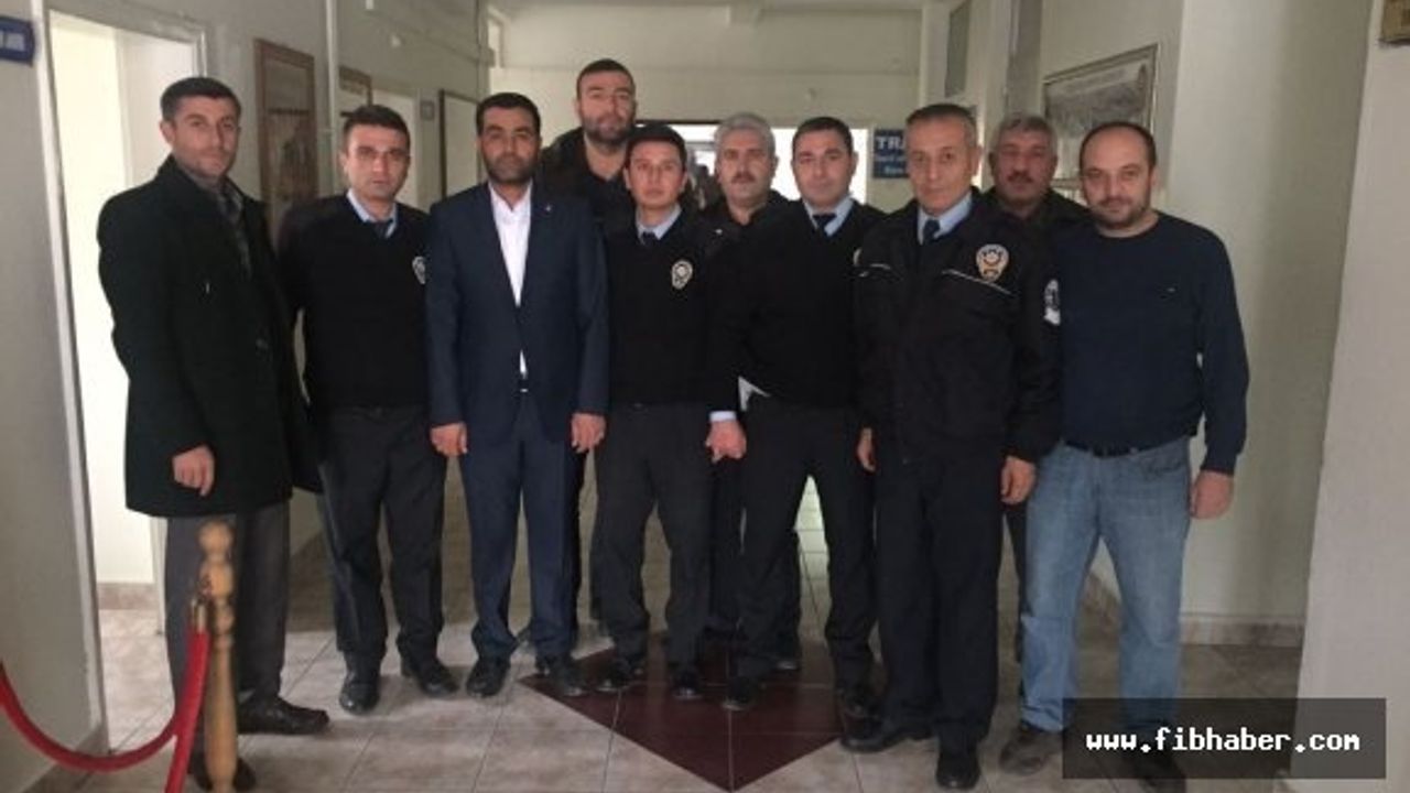 Ak Parti Gülşehir İlçe Teşkilatından Polislere Taziye Ve Moral Ziyareti