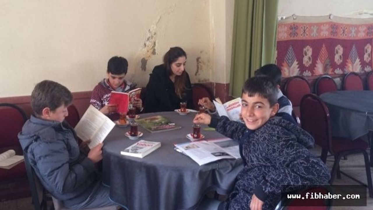 Çakıllı Köyünde Kitap Okuma Etkinliği Yapıldı