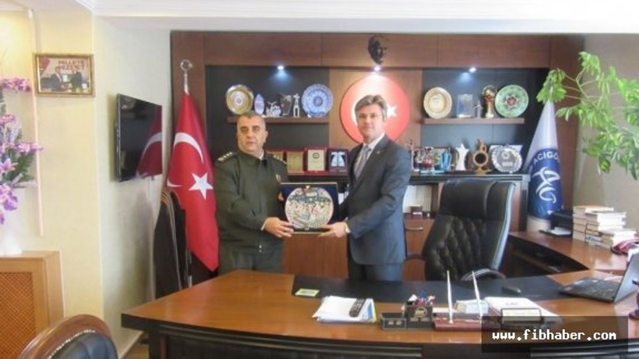 Jandarma Kıdemli Albay Ramazan Akça'dan Veda Ziyareti