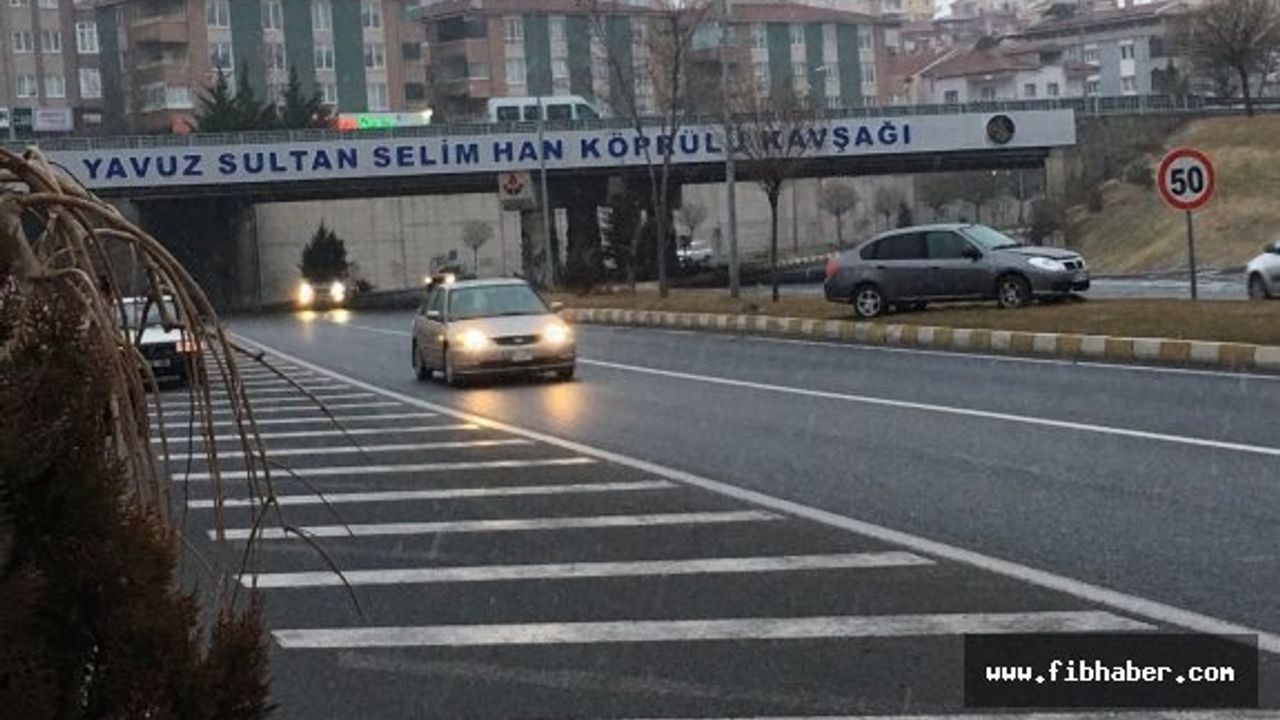 Nevşehir'de Gizli Buzlanma Aracı Orta Refüje Çıkardı!