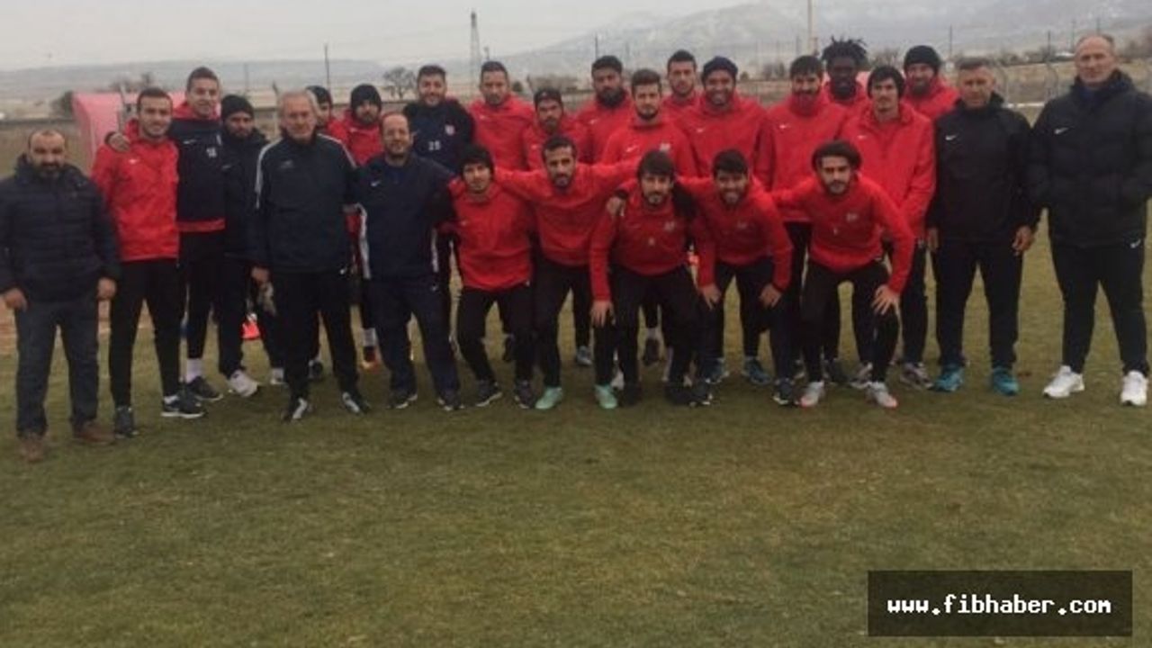 Nevşehir Spor Kamp İçin Antalya'ya Hareket Etti