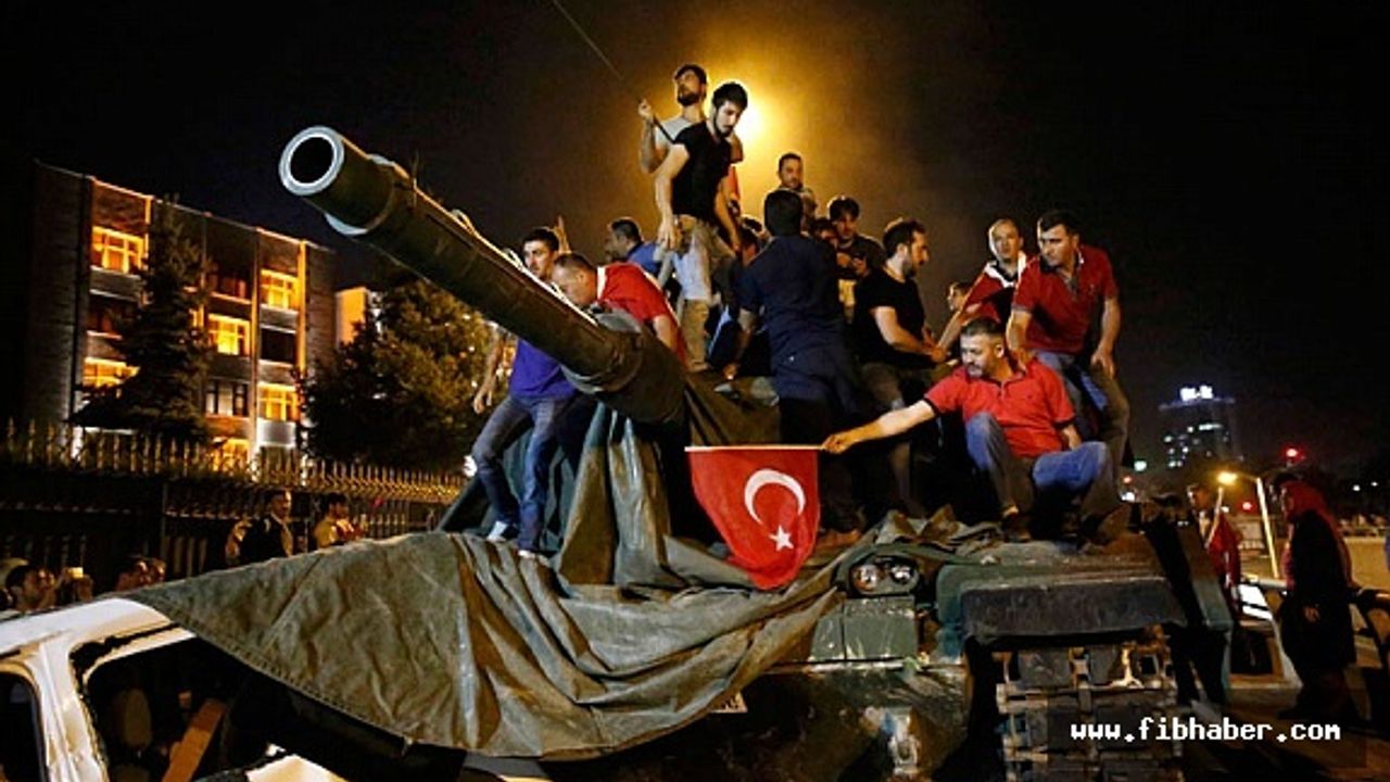 Tankları durduran Millet Doları'da düşürmesini bilir...