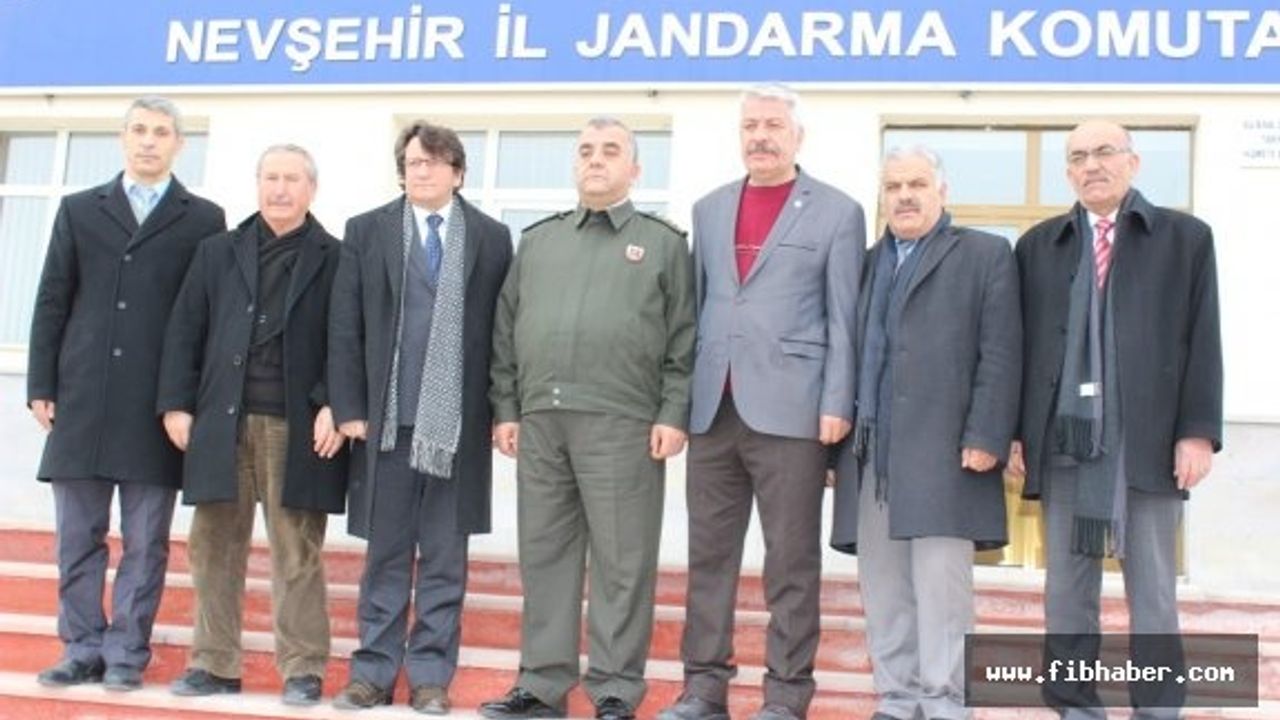 Türkiye Kamu-Sen heyetinden Komutan Akça’ya taziye ziyareti