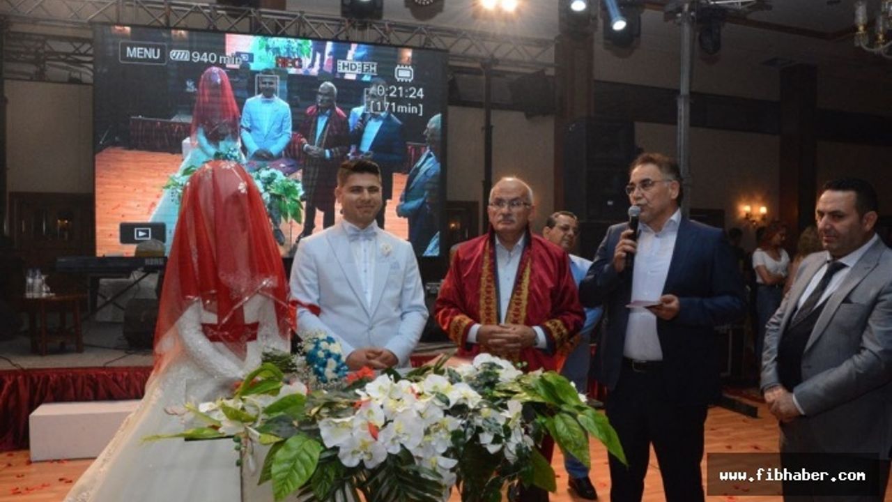 Gülsüm ve Serhat Demirtaş çifti dünya evine girdi...