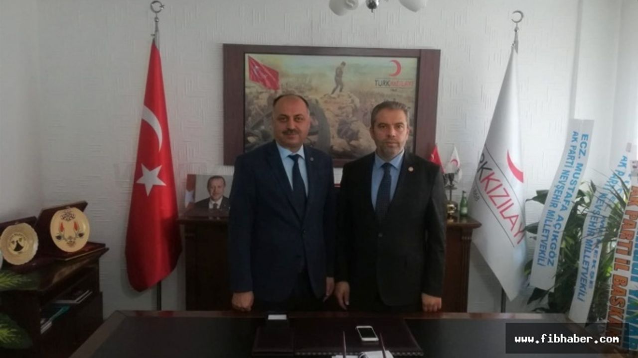 Mürsel Mert'ten Kızılay'a Ziyaret