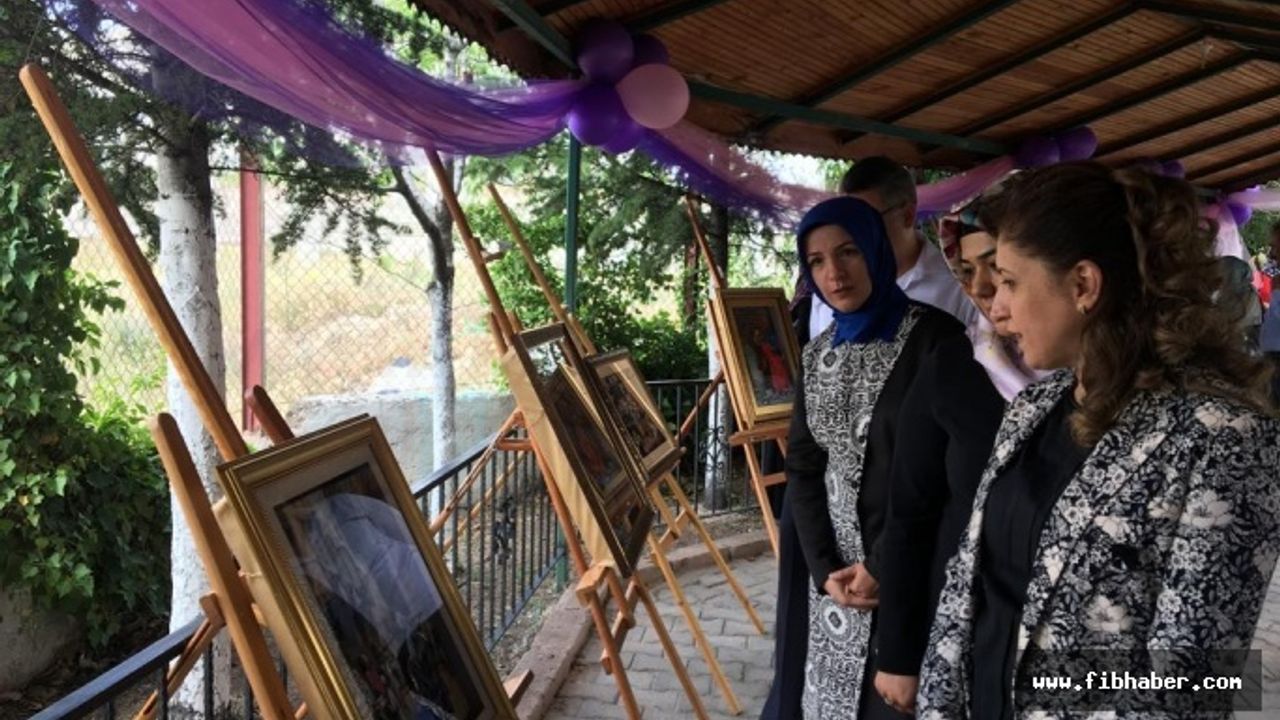 Nevşehir Şehit Demet Sezen Kız AİHL'de Kâğıt Rölyef Sergisi Açıldı