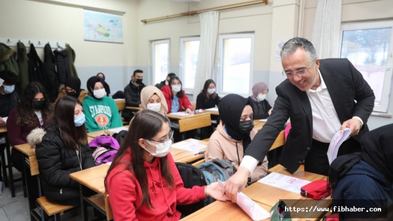 Nevşehir'de Ödüllü Deneme Sınavının Kazananları Belli Oldu