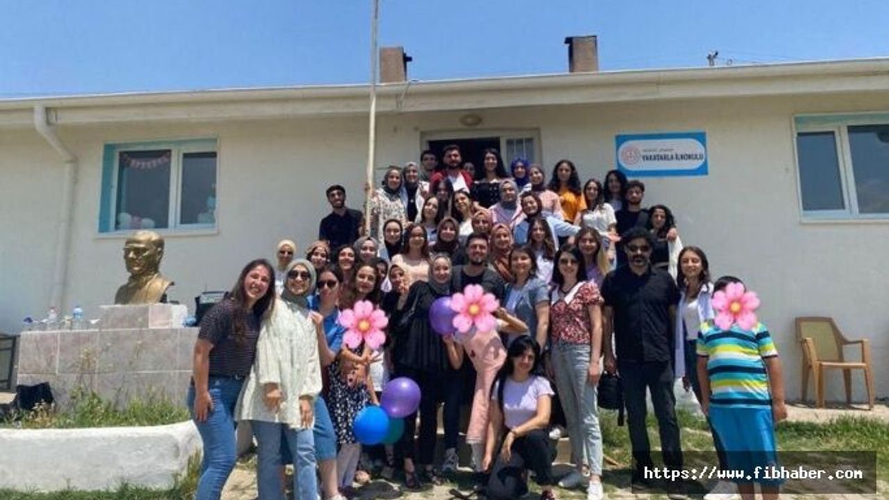 NEVÜ Öğrencilerinden Yakatarla İlkokulu Anasınıfı Yenileme Çalışması