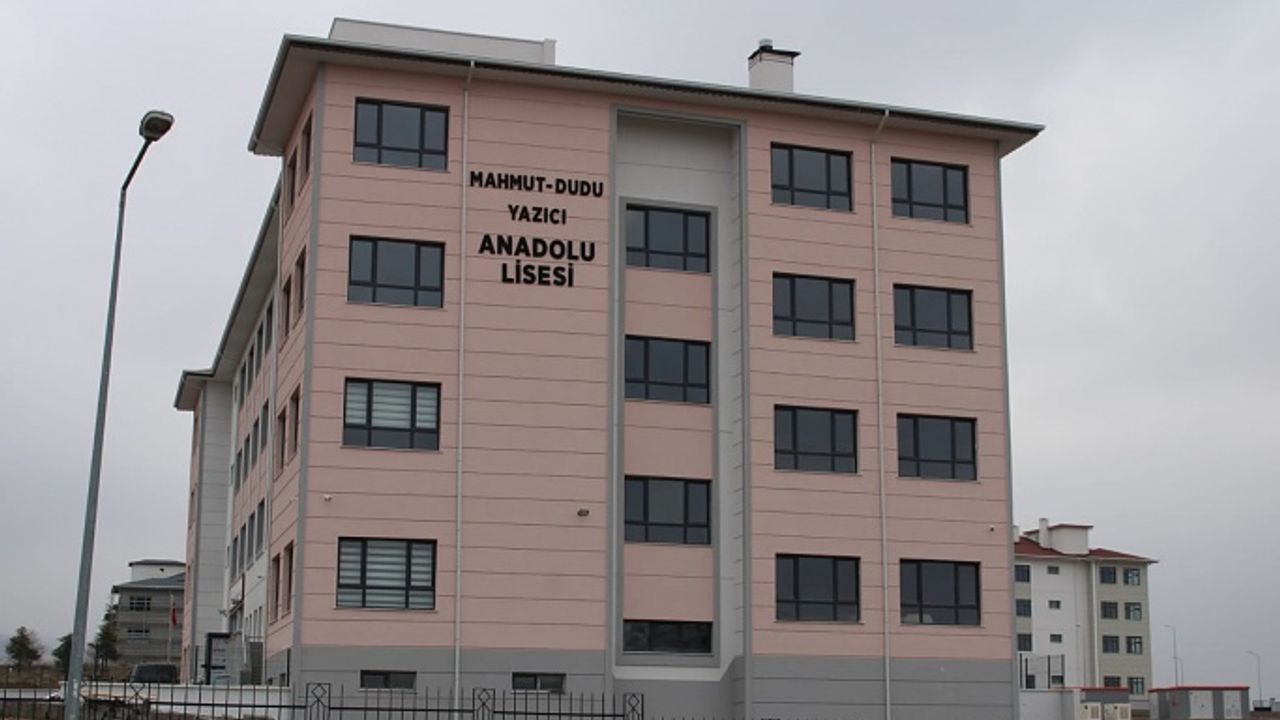 Nevşehir'de Yeni Yapılan Mahmut-Dudu Yazıcı Anadolu Lisesi'ne Ziyaret