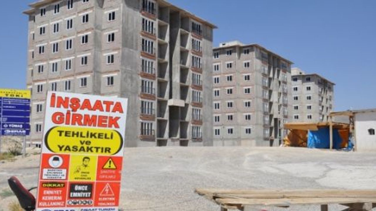 Gülşehir Toki Kaderine mi Terkedildi. Halk Ya Paramız Ya Evimiz Diyor..!