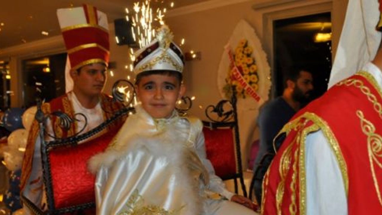 Nevşehirli İş Adamı Mustafa Uz'un Oğlunun Muhteşem Sünnet Düğünü 