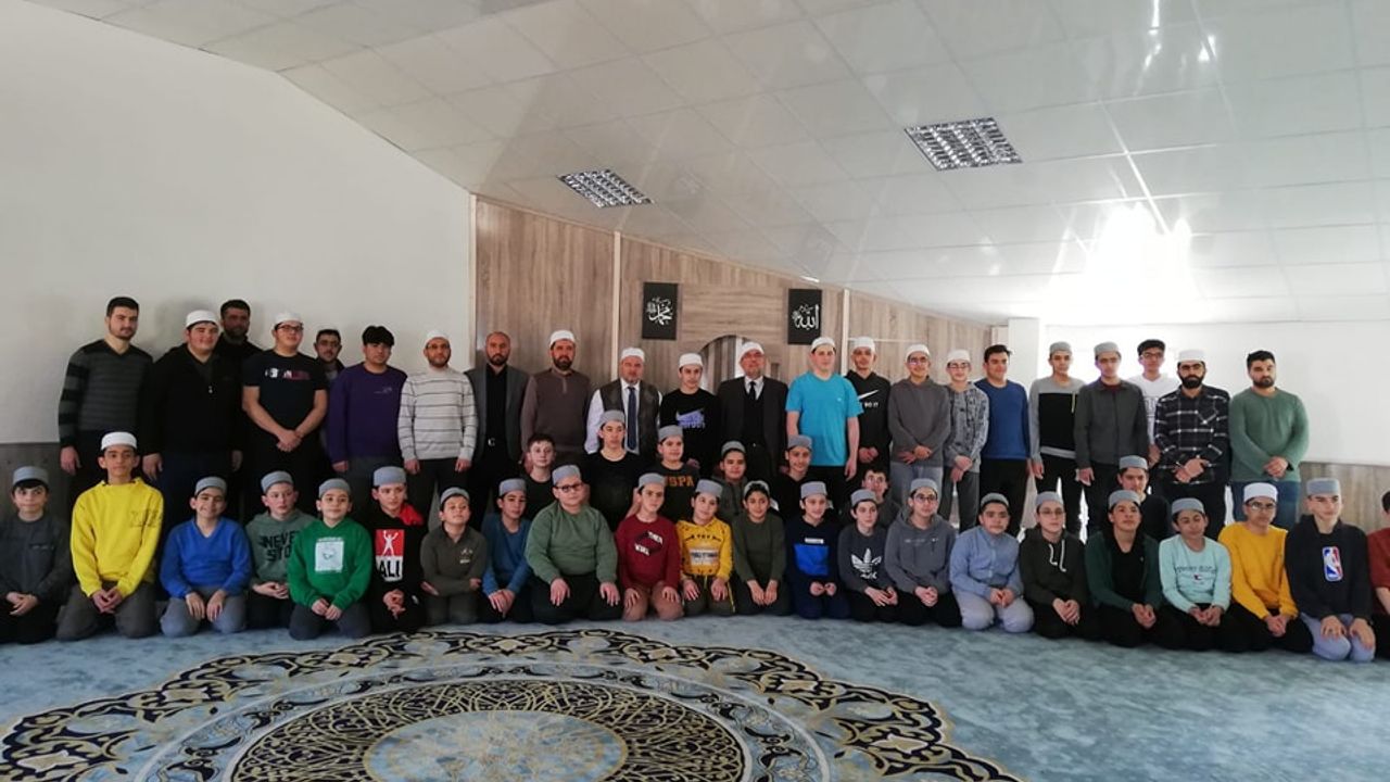 Nevşehir Müftüsü Güzel, Kur'an kursu öğrencileriyle bir araya geldi