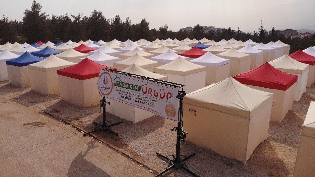 Ürgüp Belediyesi, Hatay Kırıkhan'da çadır kent kurdu