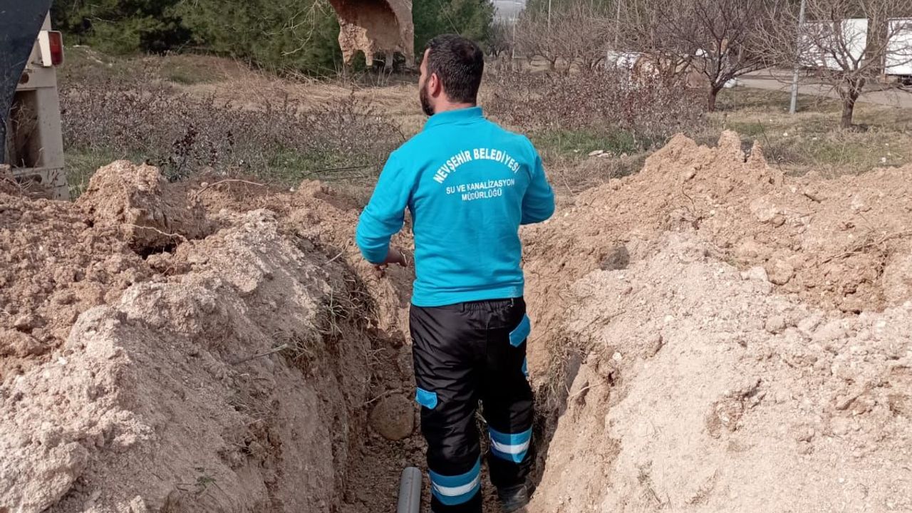 Nevşehir Belediyesi'nden deprem bölgesinde altyapı çalışması