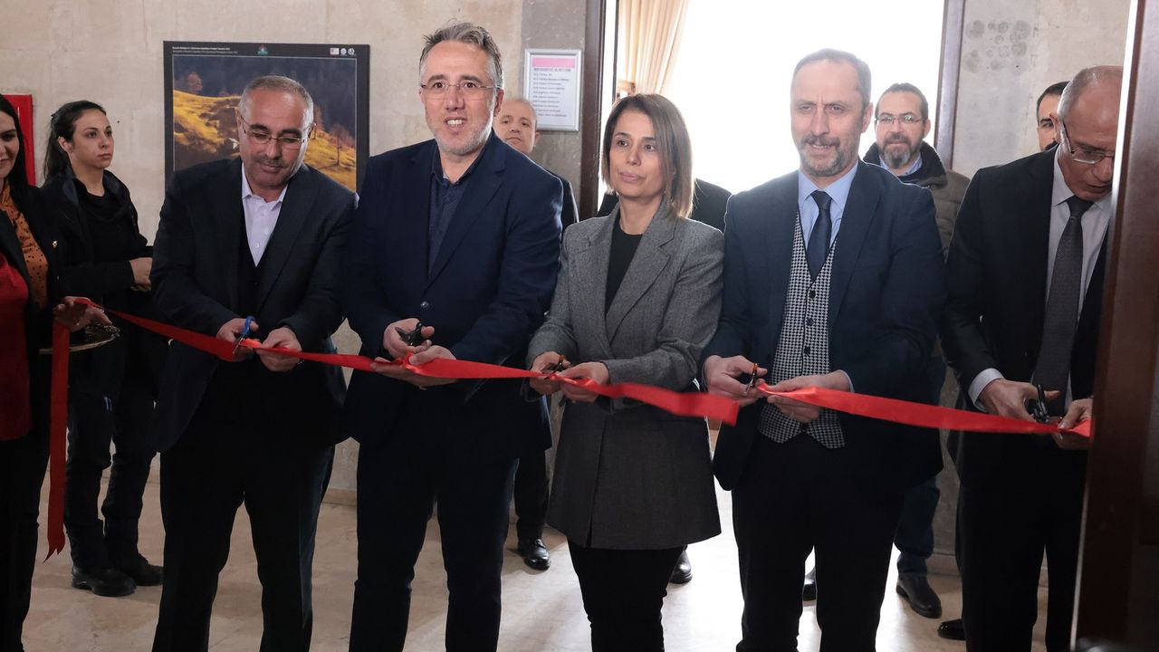 Nevşehir Belediyesi Paşa Konağı Halk Kütüphanesi Açıldı