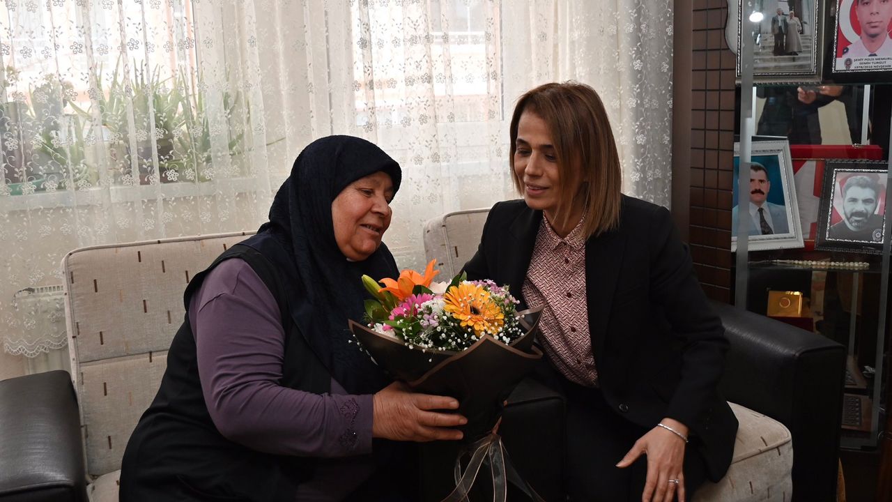 Nevşehir'de 8 Mart Dünya Kadınlar Günü Şehit Aileleri Yalnız Bırakılmadı