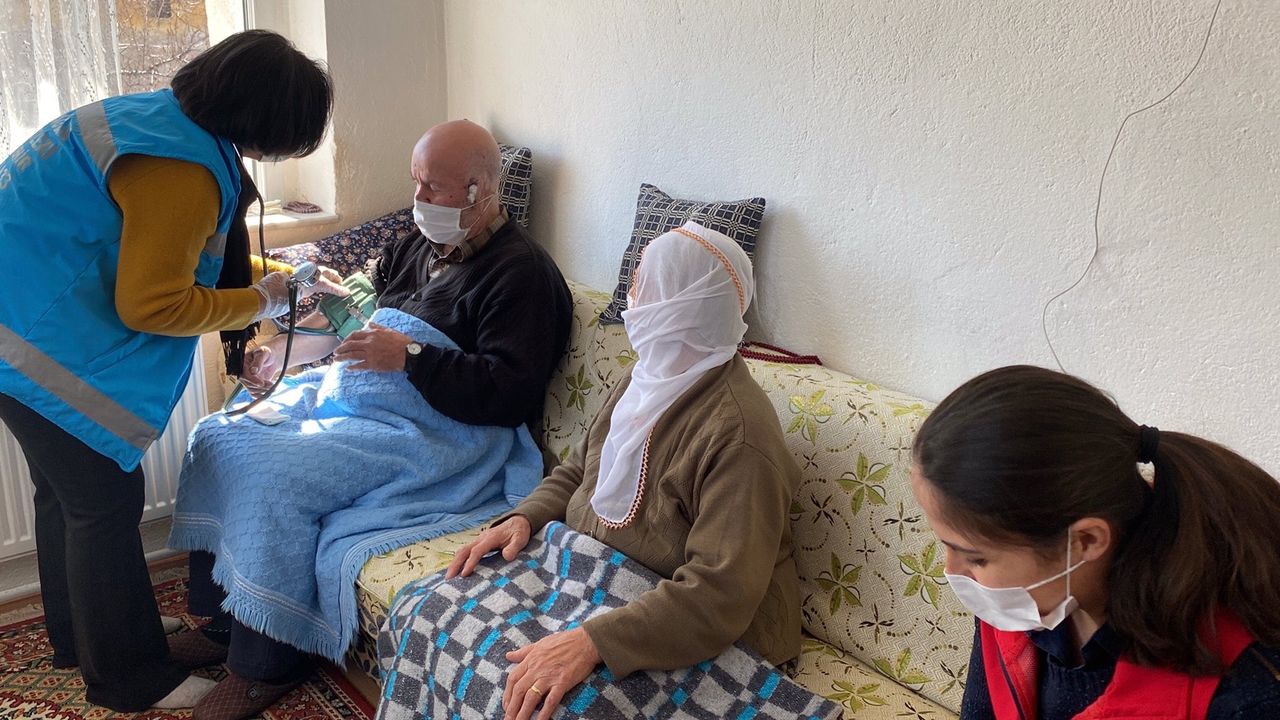 Nevşehir'de 163 yaşlı ve engelliye devletin 'şefkat eli' uzanıyor