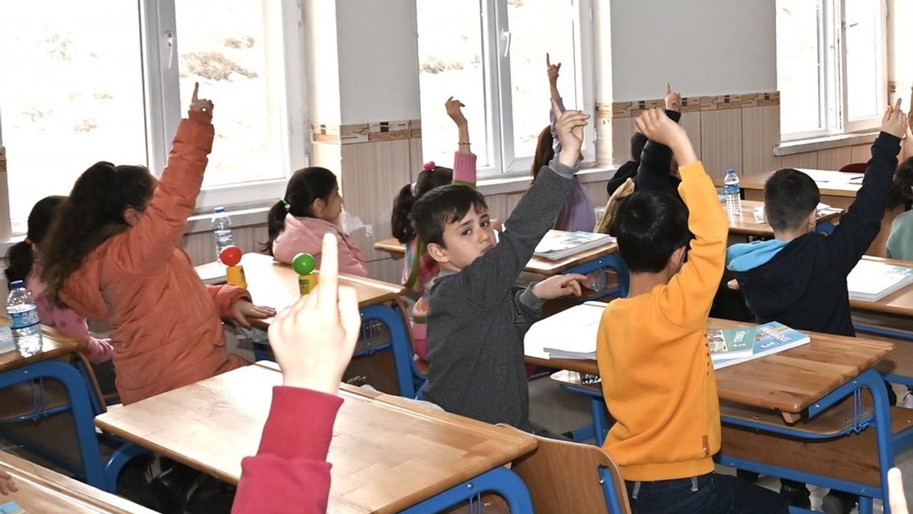 Nevşehir'de 2 bin 826 depremzede öğrenci eğitim görüyor