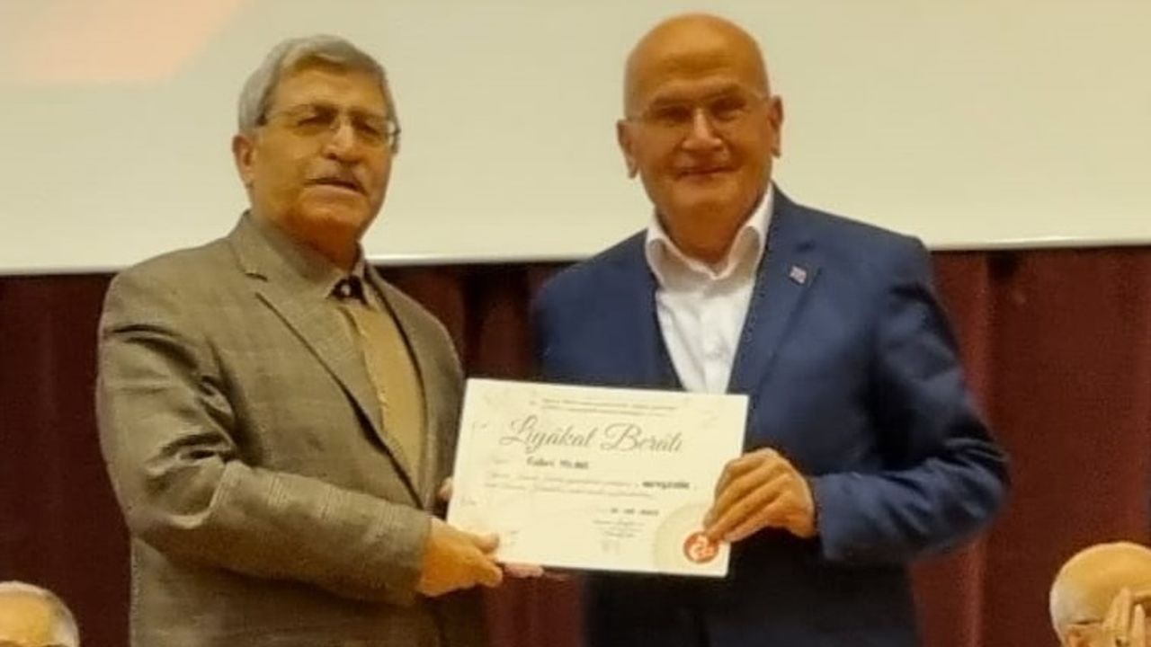 Nevşehir Milletvekili A. Adayı Fahri Yıldız Liyakat Nişanı Aldı