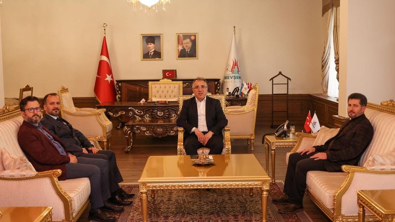 Başkan Savran, aday adayı Av. Mehmet Yücel'i ağırladı