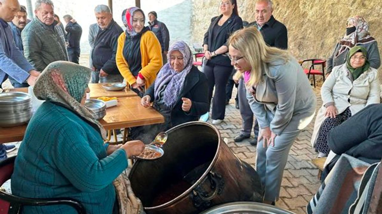 Yahni Geleneği Nevşehir'in Yuva Köyünde 200 Yıldır Sürüyor