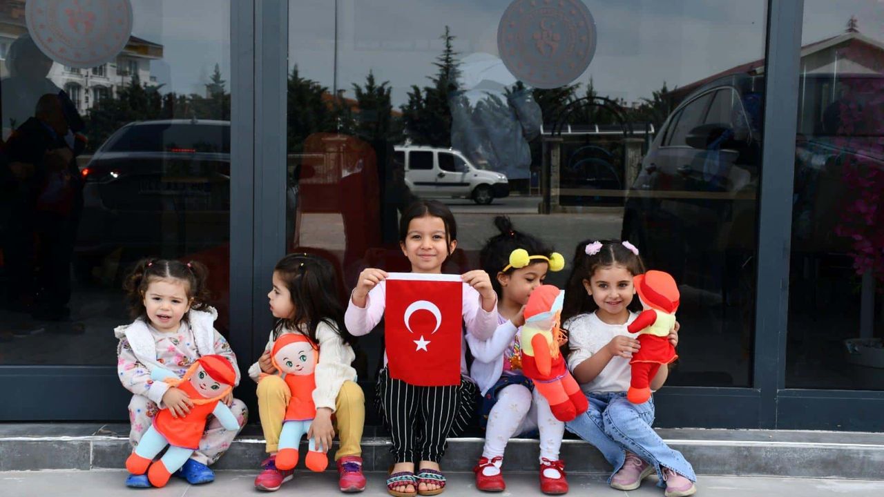 Nevşehir'de 'Benim oyun sandığım' projesinde depremzedeler unutulmadı