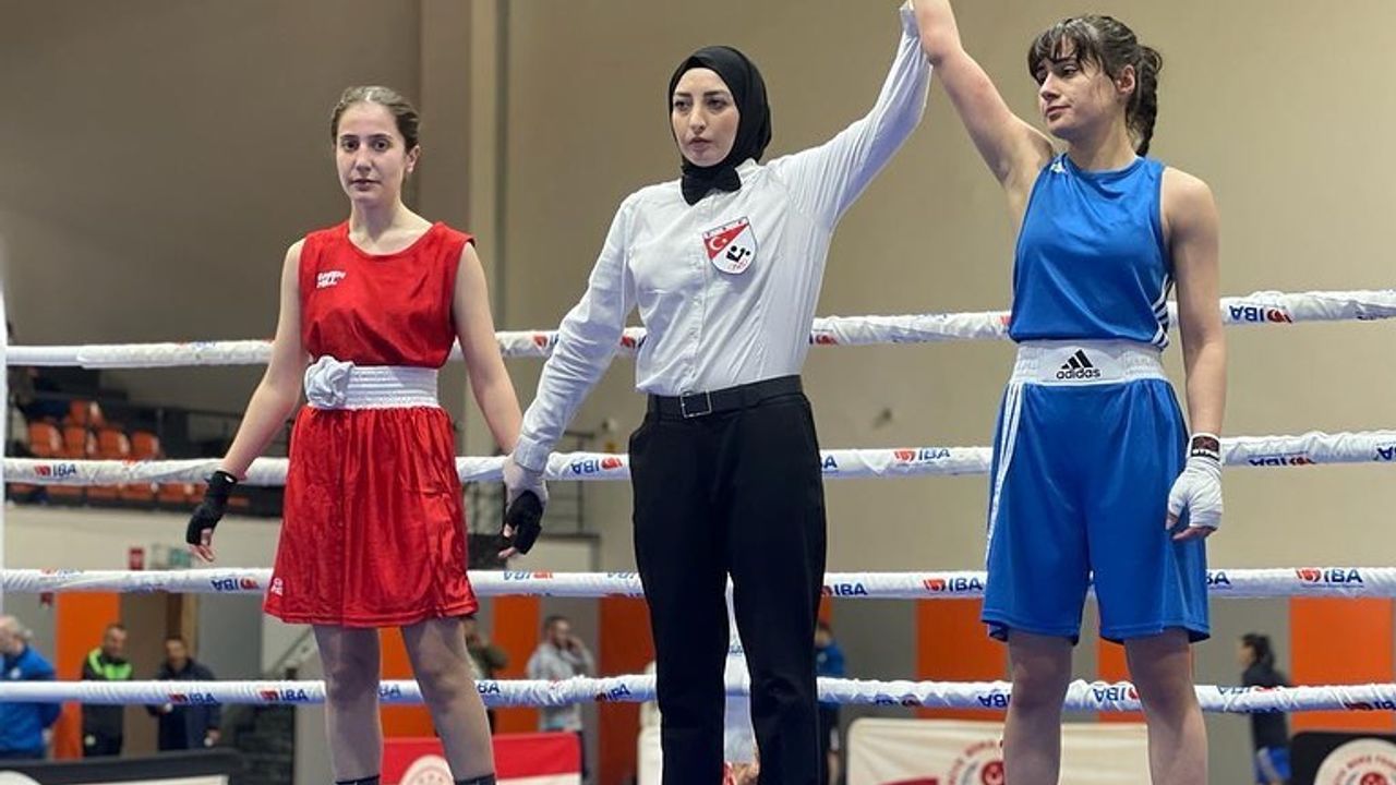 NEVÜ Öğrencileri ÜNİLİG Boks Türkiye Şampiyonası’ndan Şampiyonlukla Döndü