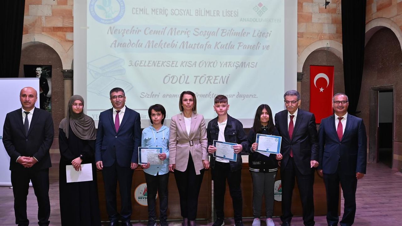 Nevşehir'de Mustafa Kutlu Paneli Düzenlendi
