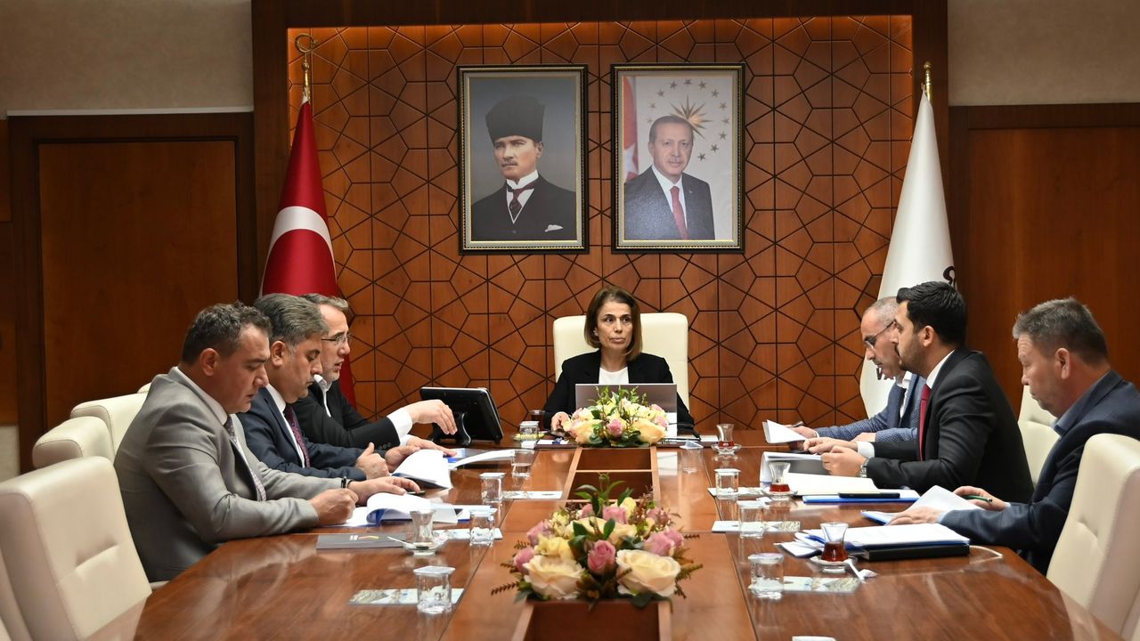 Nevşehir'de 2023 Yılı İl Özel İdaresi Yol Yatırım programı toplantısı