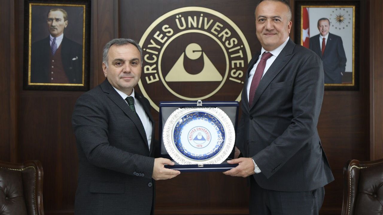 KÜN Rektörü Karasar'dan Erciyes Üniversitesi Rektörü Altun’a ziyaret