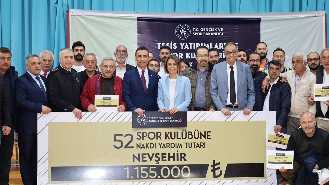 Nevşehir'de spor kulüplerine 1 Milyon 155 bin TL yardım yapıldı