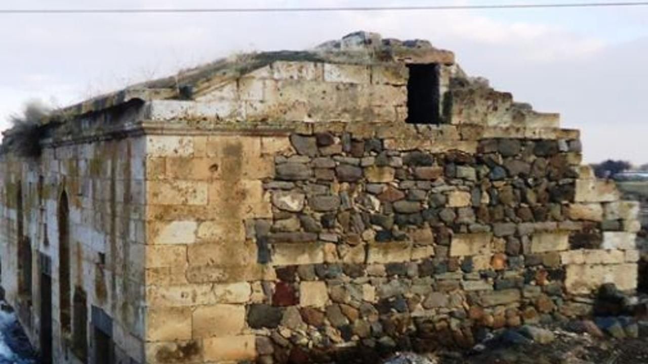 Nevşehir'in Özlüce köyündeki Rum kilisesi restorasyon bekliyor
