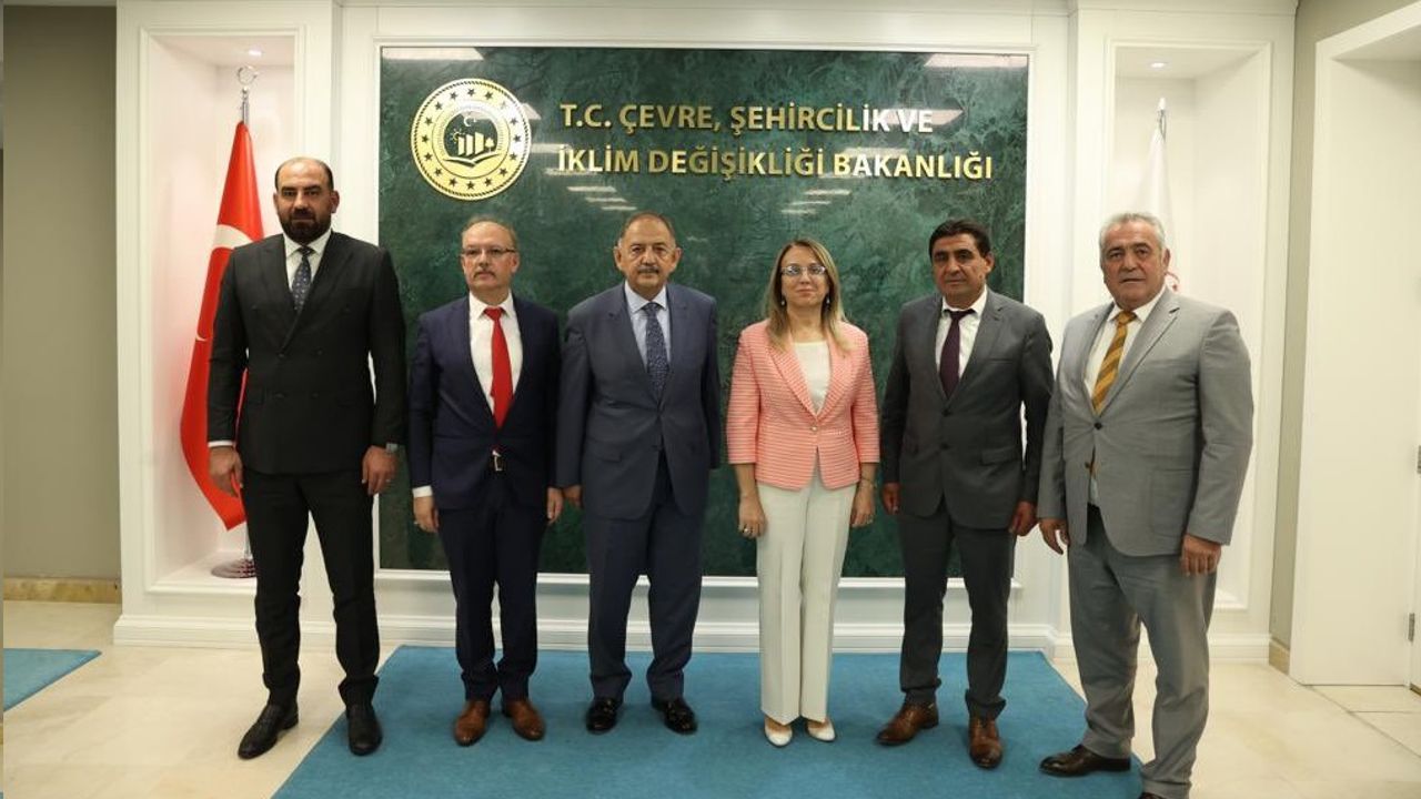 MHP'li Kılıç ve Başkanlardan Bakan Özhaseki'ye Ziyaret