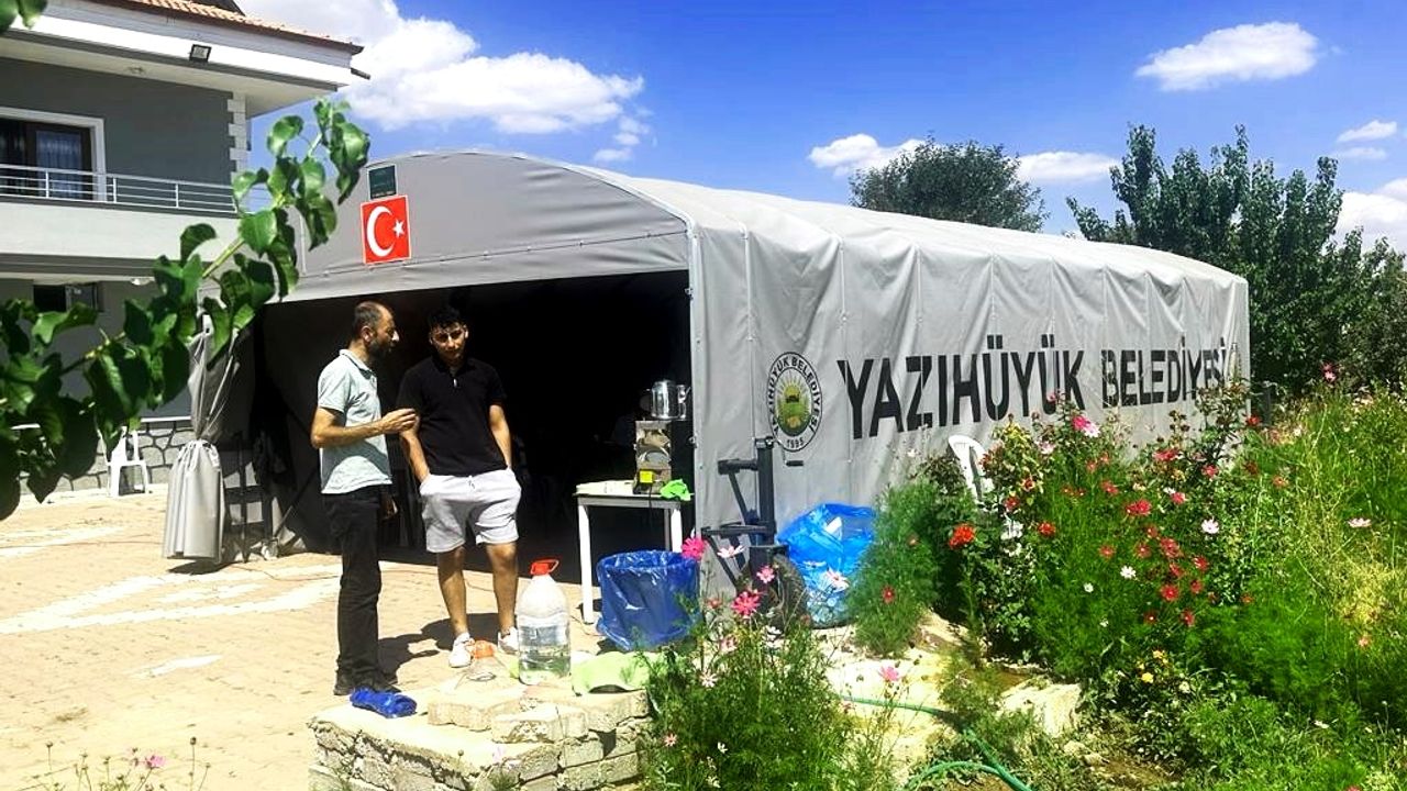 Yazıhüyük Belediyesi'nden Taziye Çadırı Hizmeti