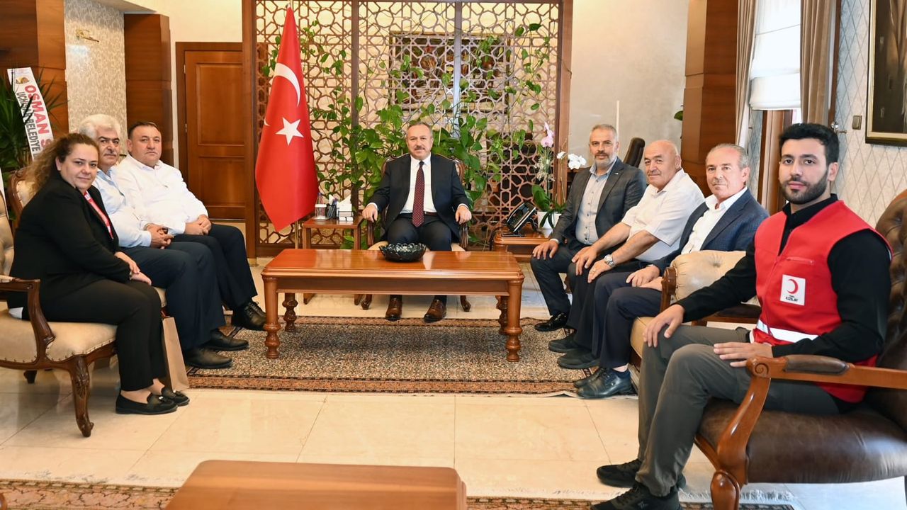Nevşehir Kızılay ailesinden Vali Ali Fidan'a ziyaret