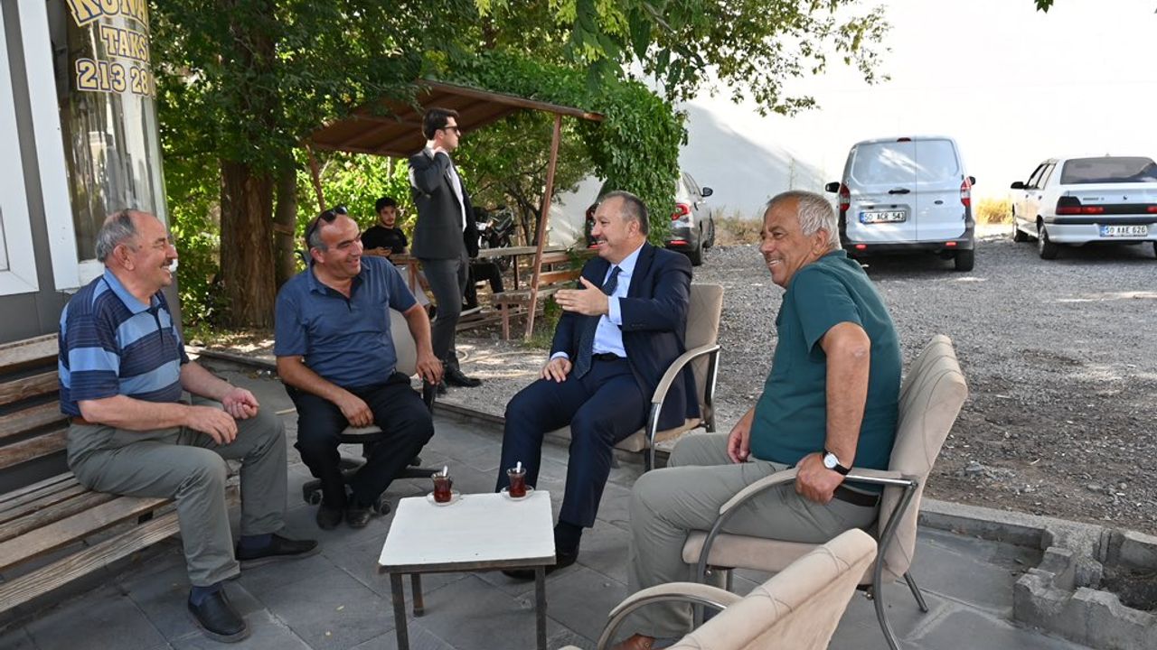 Vali Fidan, Nevşehir'de taksi durağını ziyaret etti