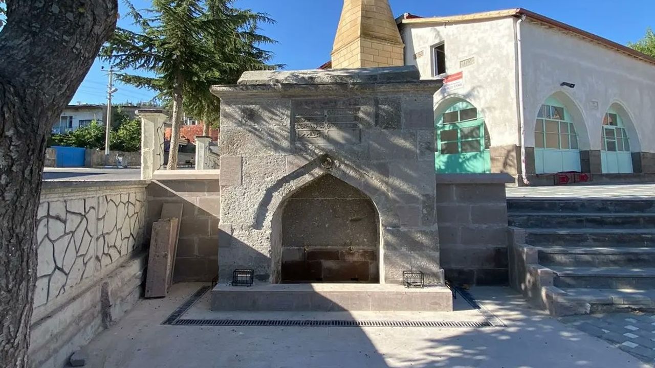 Nevşehir Karapınar'da Tarihi Çatal Çeşmesi restore edildi