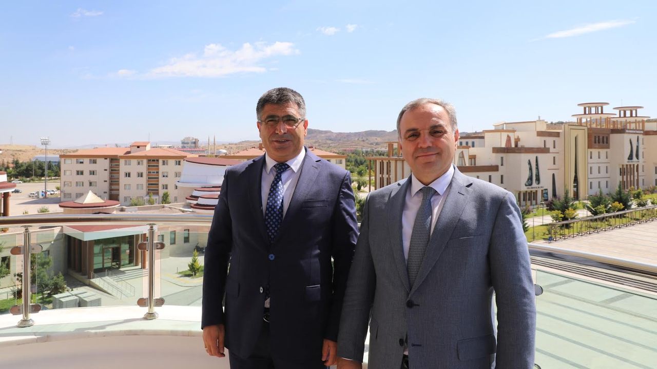 Erciyes Üniversitesi Rektörü Altun’dan NEVÜ’ye Ziyaret