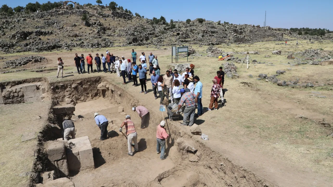 Mokissos Antik Kenti Kazısı İhtisaslaşma Projesinin Açılışı Yapıldı