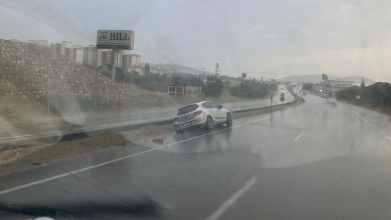 Nevşehir'de sağanak yağış kazaları da beraberinde getirdi