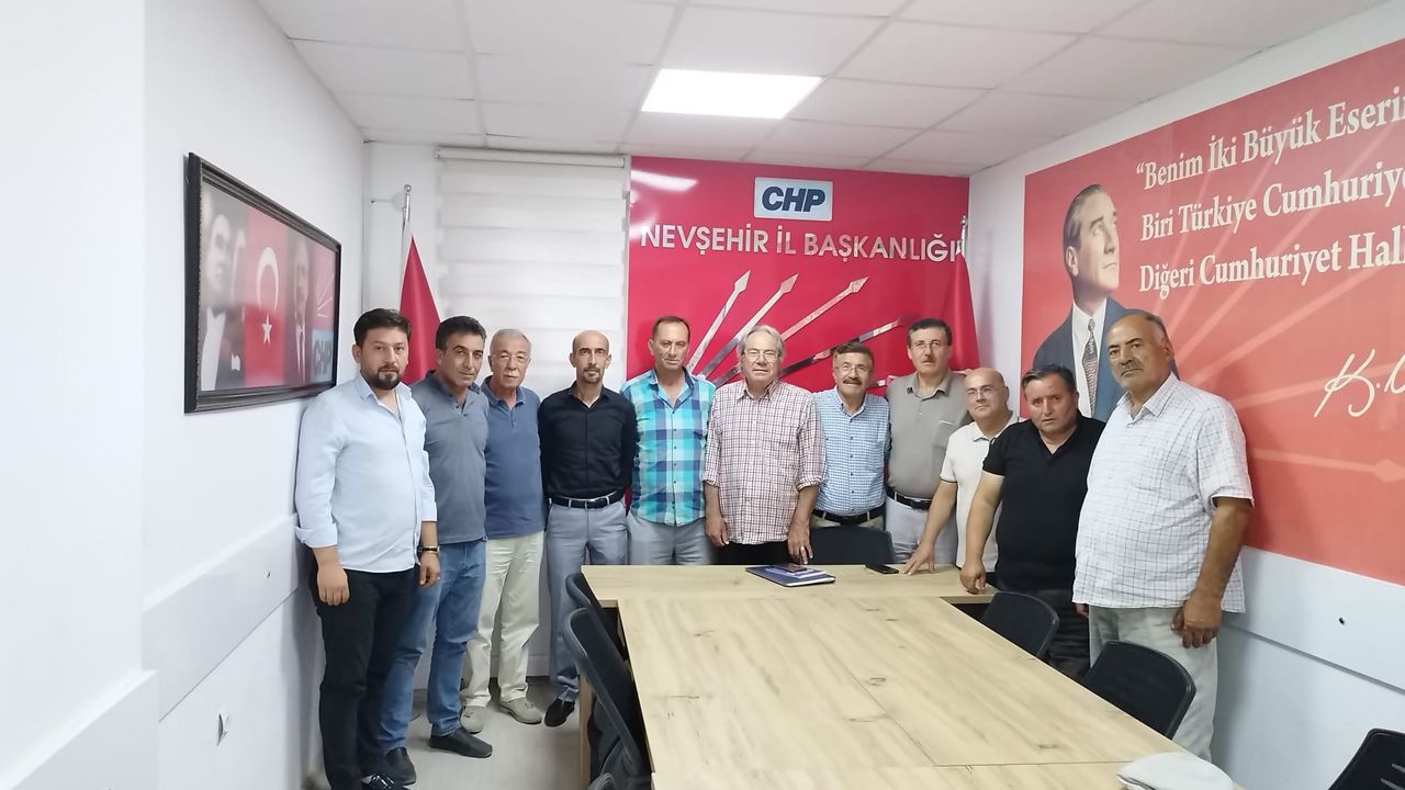 Nevşehir CHP'de eski ve yeni ilçe Başkanları buluştu