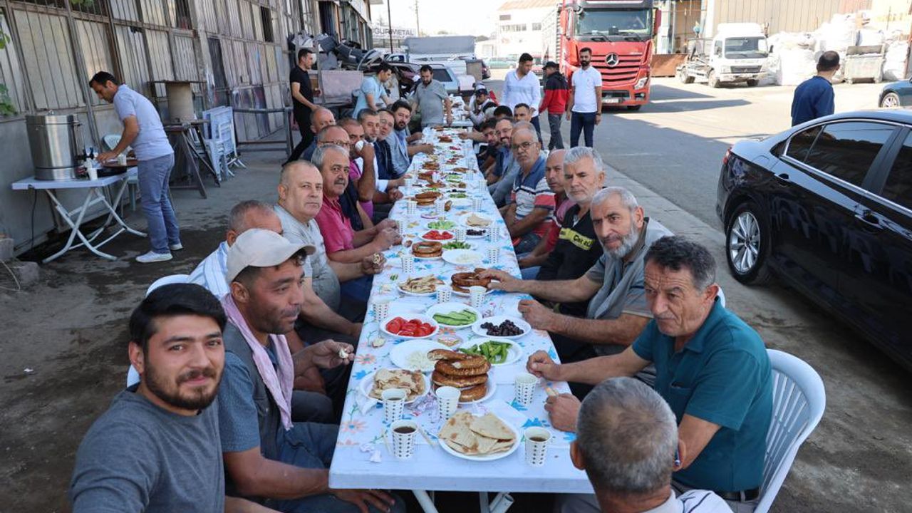 AK Parti Nevşehir heyeti sanayi esnafıyla kahvaltıda buluştu