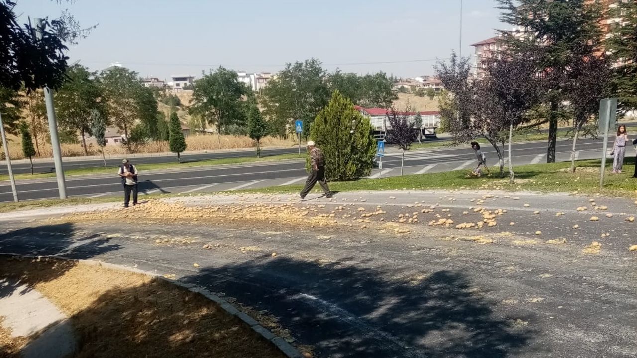 Nevşehir'de brandasız patates tırları tehlike saçıyor