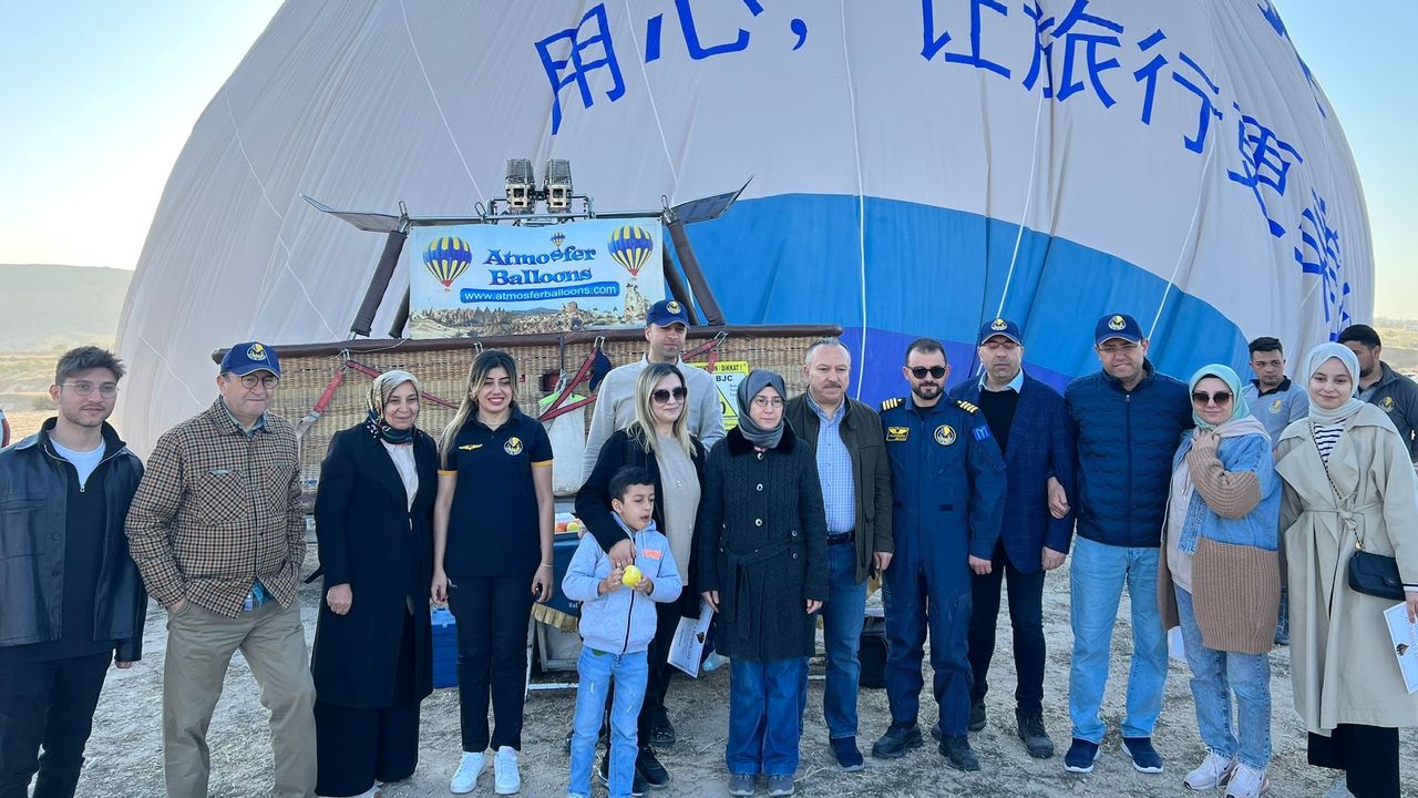 Tarım Bakan Yardımcıları Kapadokya'da balona bindi