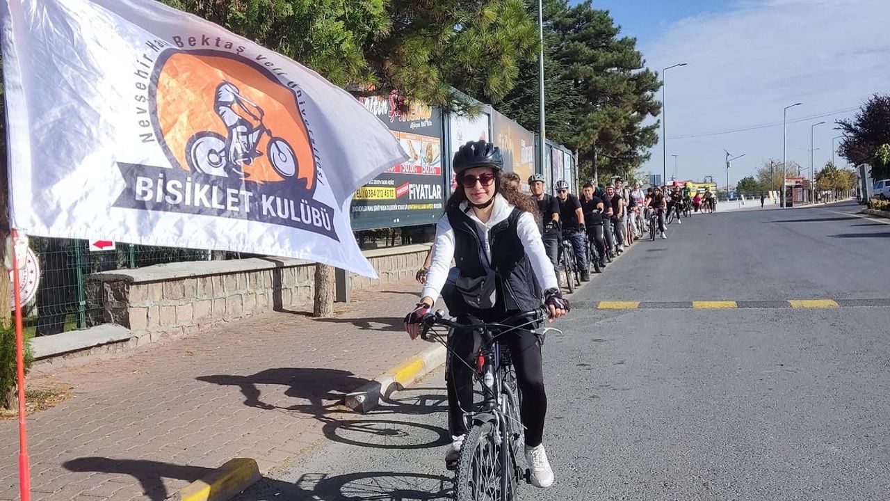 Bisiklet kulübü’nden Nar kasabası’na bisiklet turu