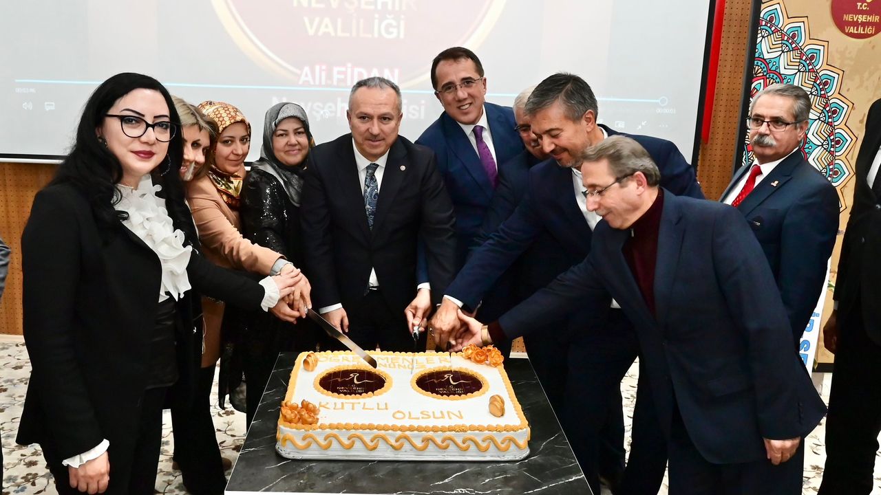 Nevşehir'de öğretmenler onuruna yemek