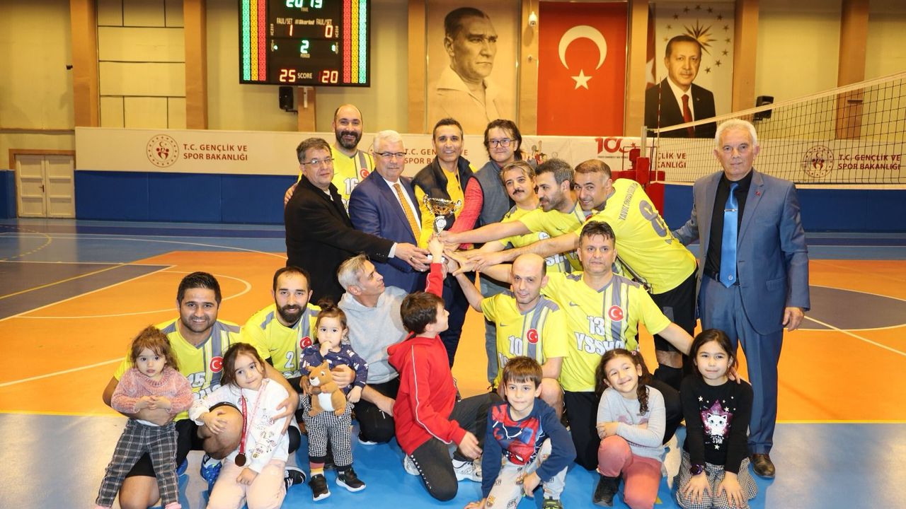"Öğretmenler Arası Voleybol Turnuvası" Final Maçı Yapıldı