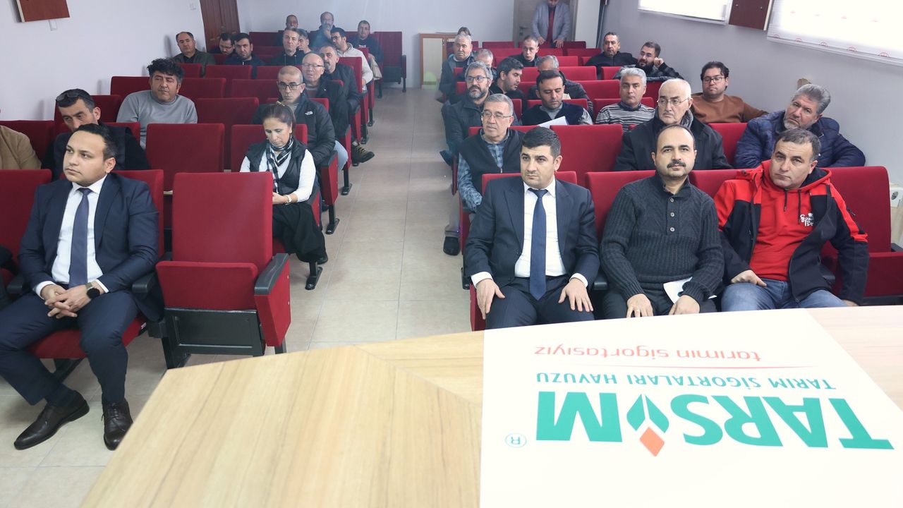 Nevşehir'de Üreticilerine ''TARSİM'' Anlatıldı