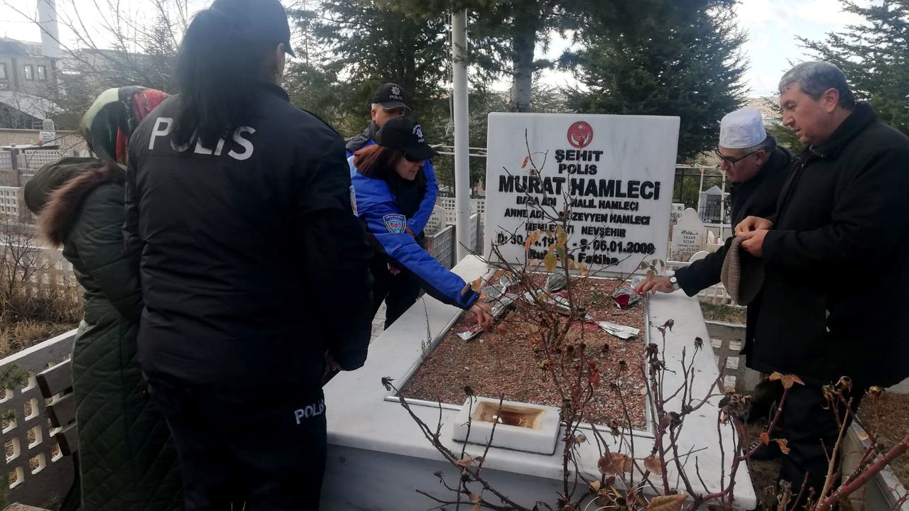 Nevşehirli Şehit Polis Memuru Kabri Başında Anıldı