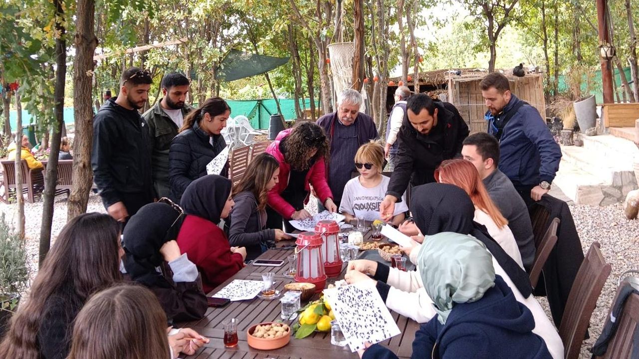 NEVÜ İç Mimarlık Bölümü Öğrencilerinden Develi/Zile Mahallesi’nde Sürdürülebilir Tasarım Çalışması